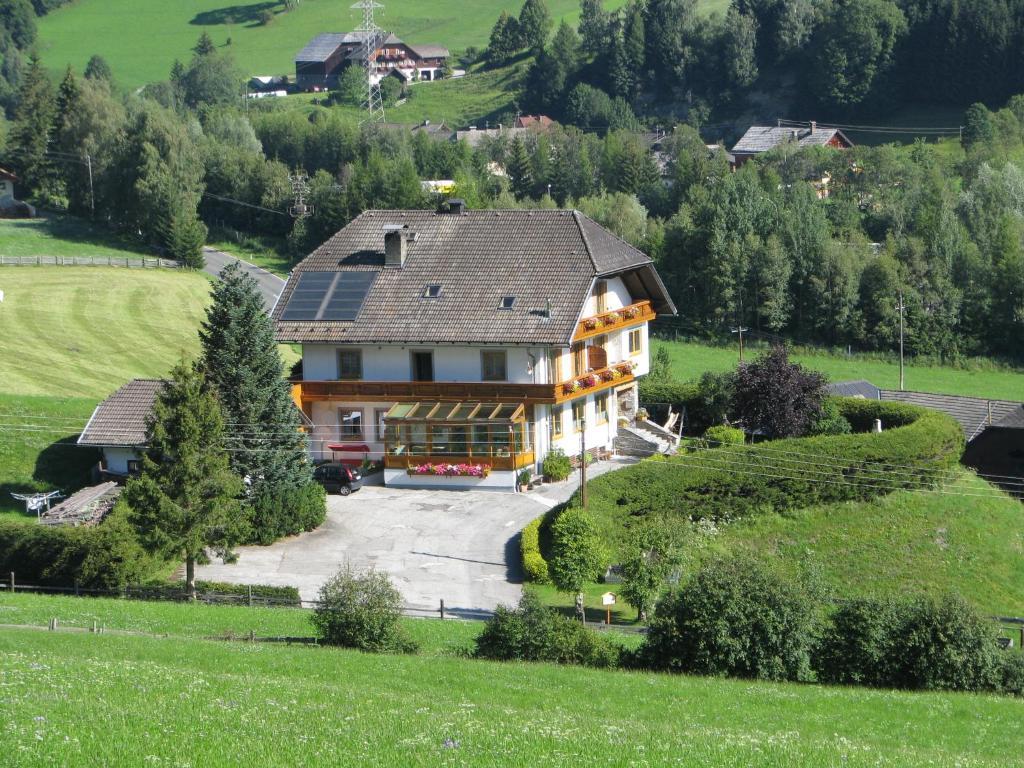 Hotel Haus Pfeifenberger Zederhaus Esterno foto